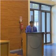 Impartisco lezioni di italiano storia e geografia per bambini scuole elementari e medie. Essendo laureato in giurisprudenza posso impartire lezioni di diritto